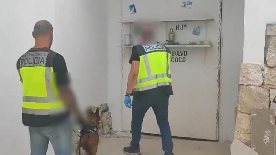 La Policía desmantela un laboratorio de drogas de diseño oculto en un zulo de una vivienda de Alicante
