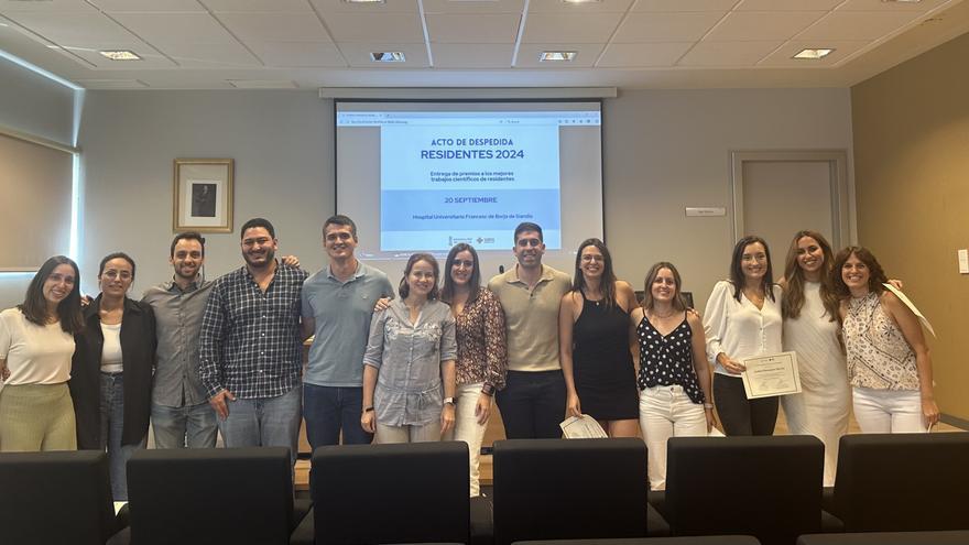 El hospital de Gandia acoge la despedida de los 17 médicos residentes