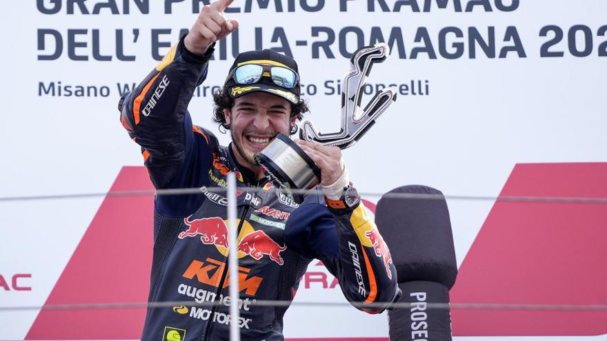 Vietti le arrebata la victoria a Canet por 29 milésimas de segundo en el GP de Emilia Romaña