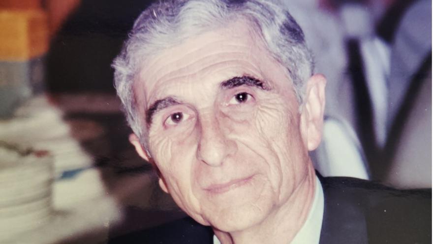 Salvador Fernández Calabuig: &quot;O los valencianos nos creemos que tenemos una identidad propia o no seremos nadie&quot;