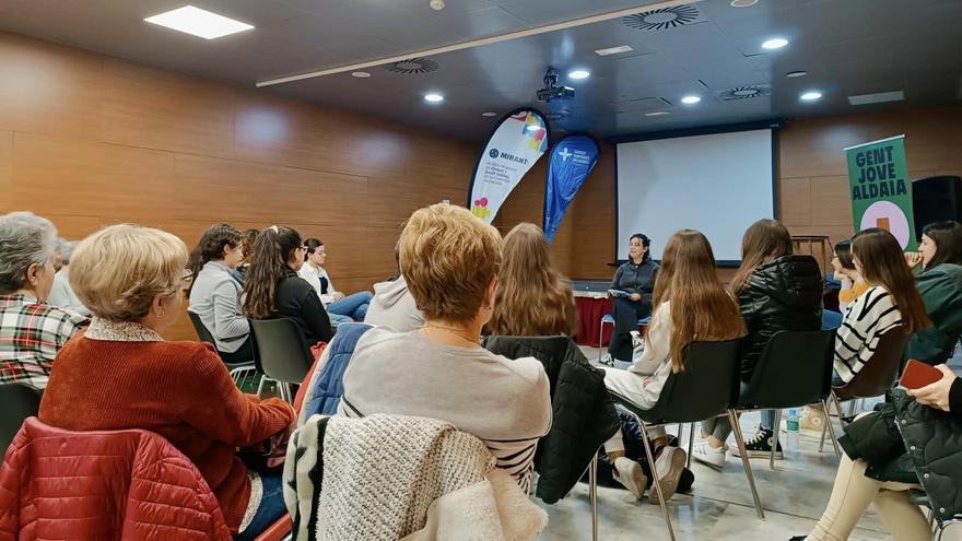 La Red Sanitaria Solidaria impulsa el canvi en la perspectiva de la salut