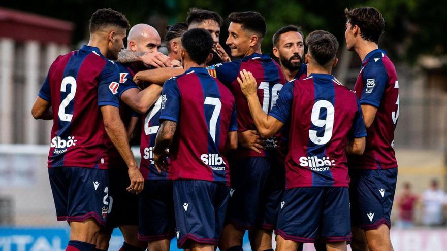 Sigue en directo el Levante - Cádiz