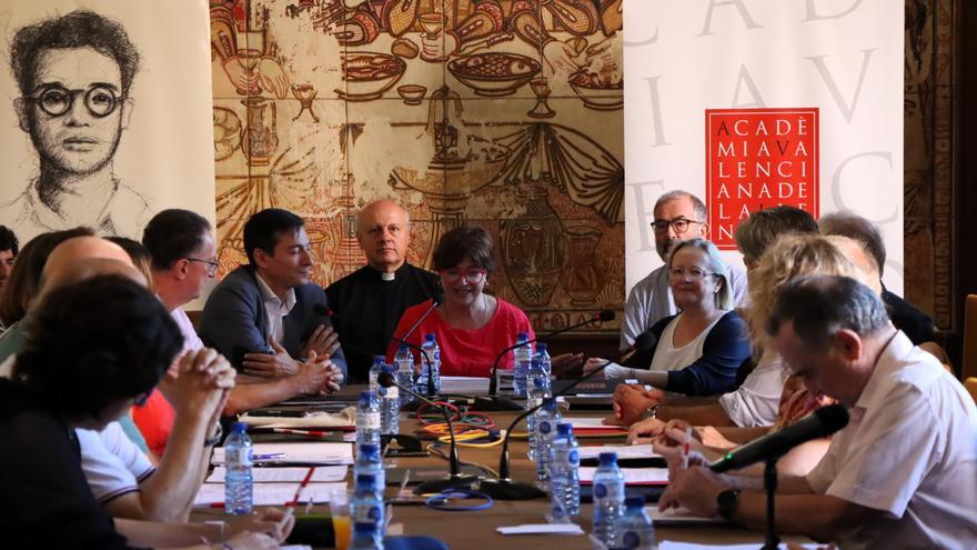 L’AVL es reunix a Burjassot per a celebrar el centenari de Vicent Andrés Estellés