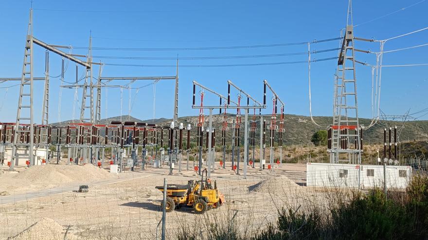 El macroproyecto Almansa-Montesa «desconcierta» a la Costera