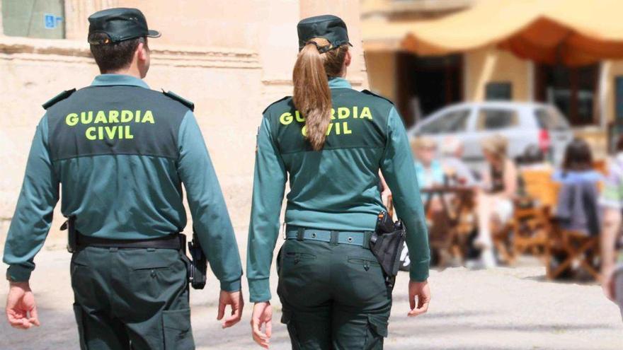 La Guardia Civil avisa a la población de la estafa de la DGT: recomiendan cómo actuar