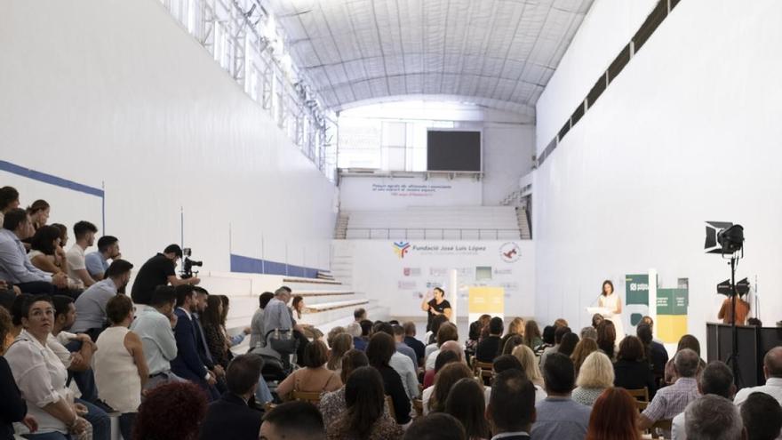 Caixa Popular i la seua plantilla financen dotze projectes socials amb 90.000 euros
