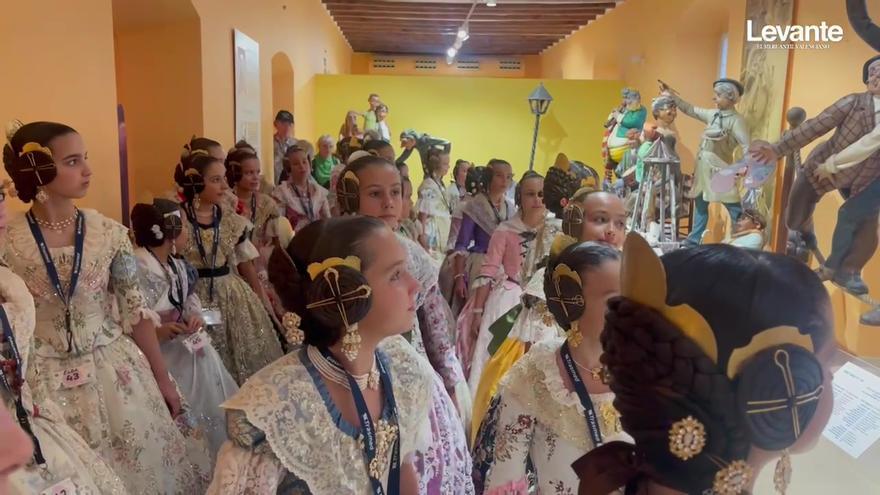 Las candidatas a fallera mayor infantil 2025 visitan el Museo Fallero