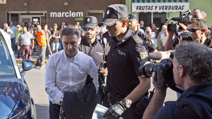 Serafín Castellano negocia admitir la malversación y el cohecho para esquivar los 21 años de cárcel