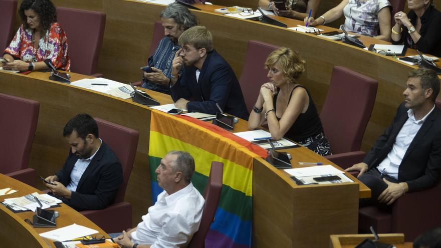 Compromís busca apoyos para recurrir al Constitucional la ley educativa de Mazón